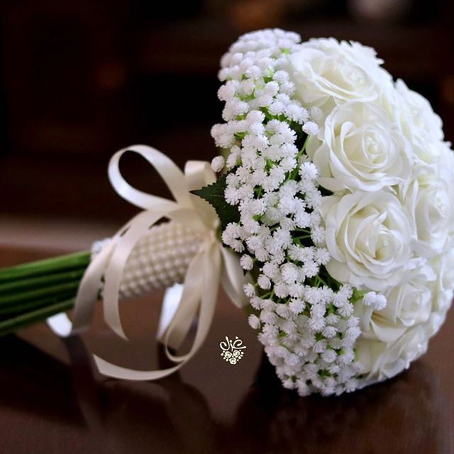 Roses & Gypsophile - Bouquet de Mariée Classique