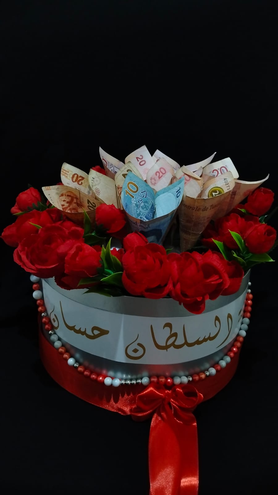 Boîte Royale Roses & Billets - Cadeau Prestige Personnalisé